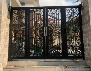 Sửa chữa cửa sắt uy tín, chuyên nghiệp, giá rẻ tại TP.HCM